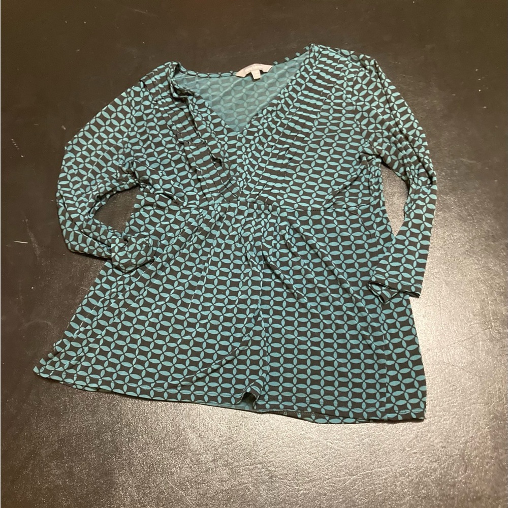 Daisy Fuentes Teal Geometric Blouse